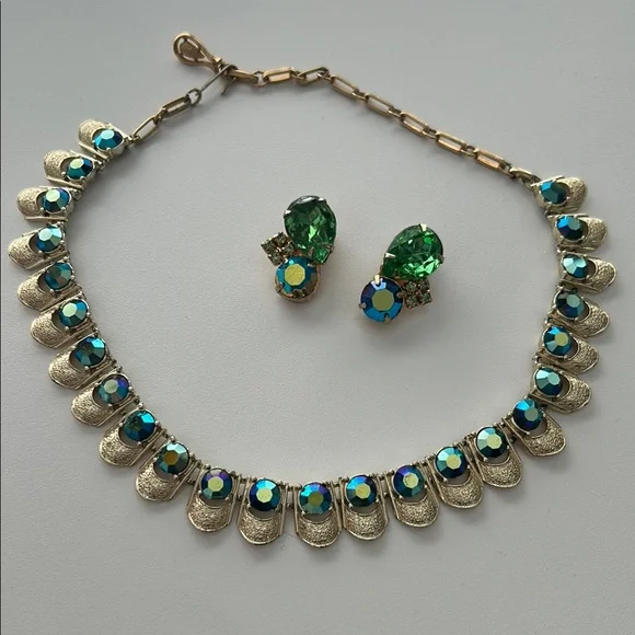 Vintage 1950s Coro Aurora Borealis AB Crystal Earrings and Necklace Set - Picture 2 of 7